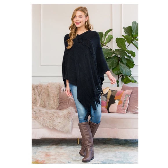 ❤️2 for $40❤️soft black poncho - Picture 2 of 9
